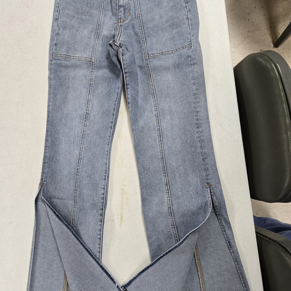 Chic Light Blue Flare Jeans